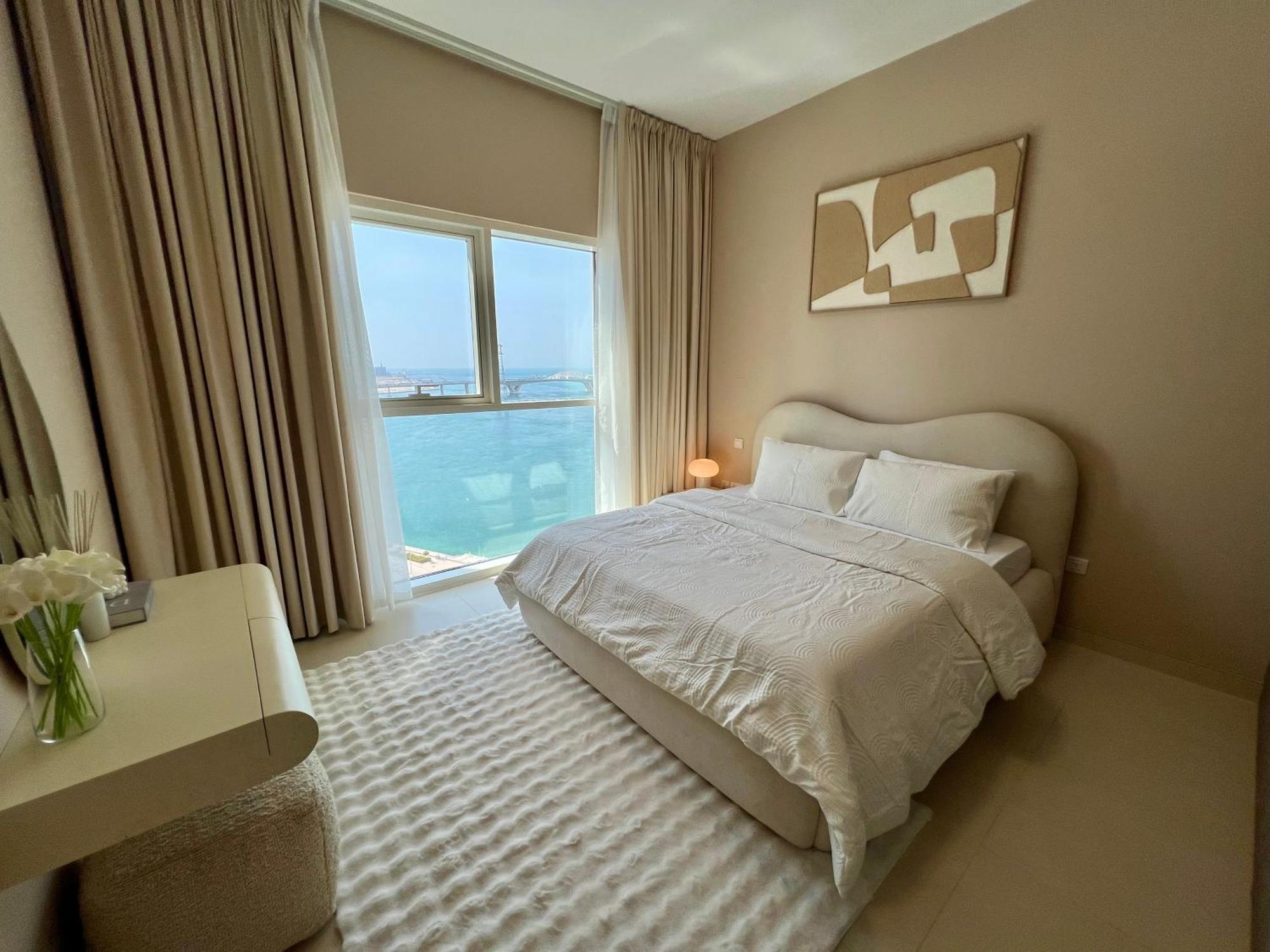 Apartment Attractive With Louvre And Full Sea View On Reem Island *